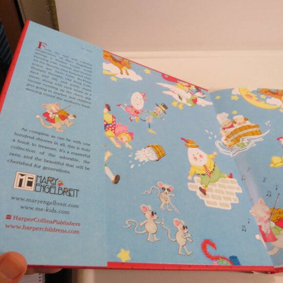 Mary Engelbreit Mother Goose (Ready to Gift) Hardback LIKE NEW - Picture 3 of 10